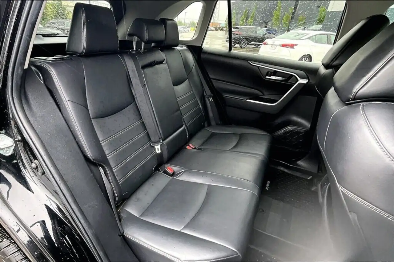 Toyota RAV 4 снимка Toyota RAV 4