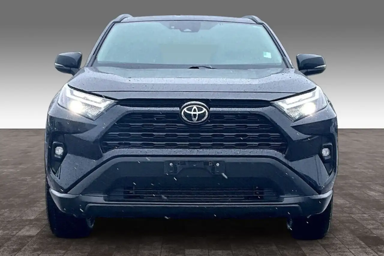 Toyota RAV 4 снимка Toyota RAV 4