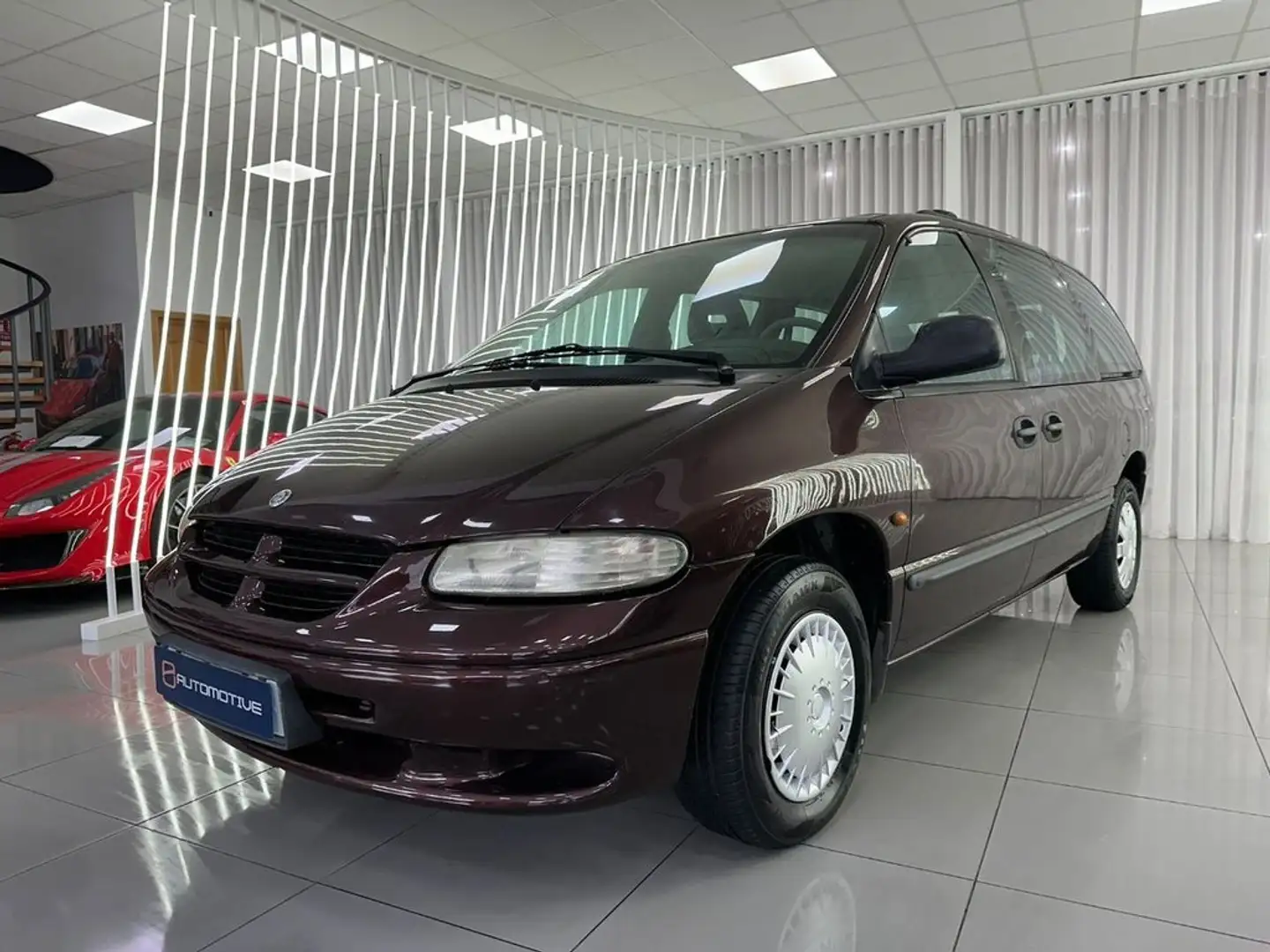 Chrysler Voyager 2.4i SE Violett - 1