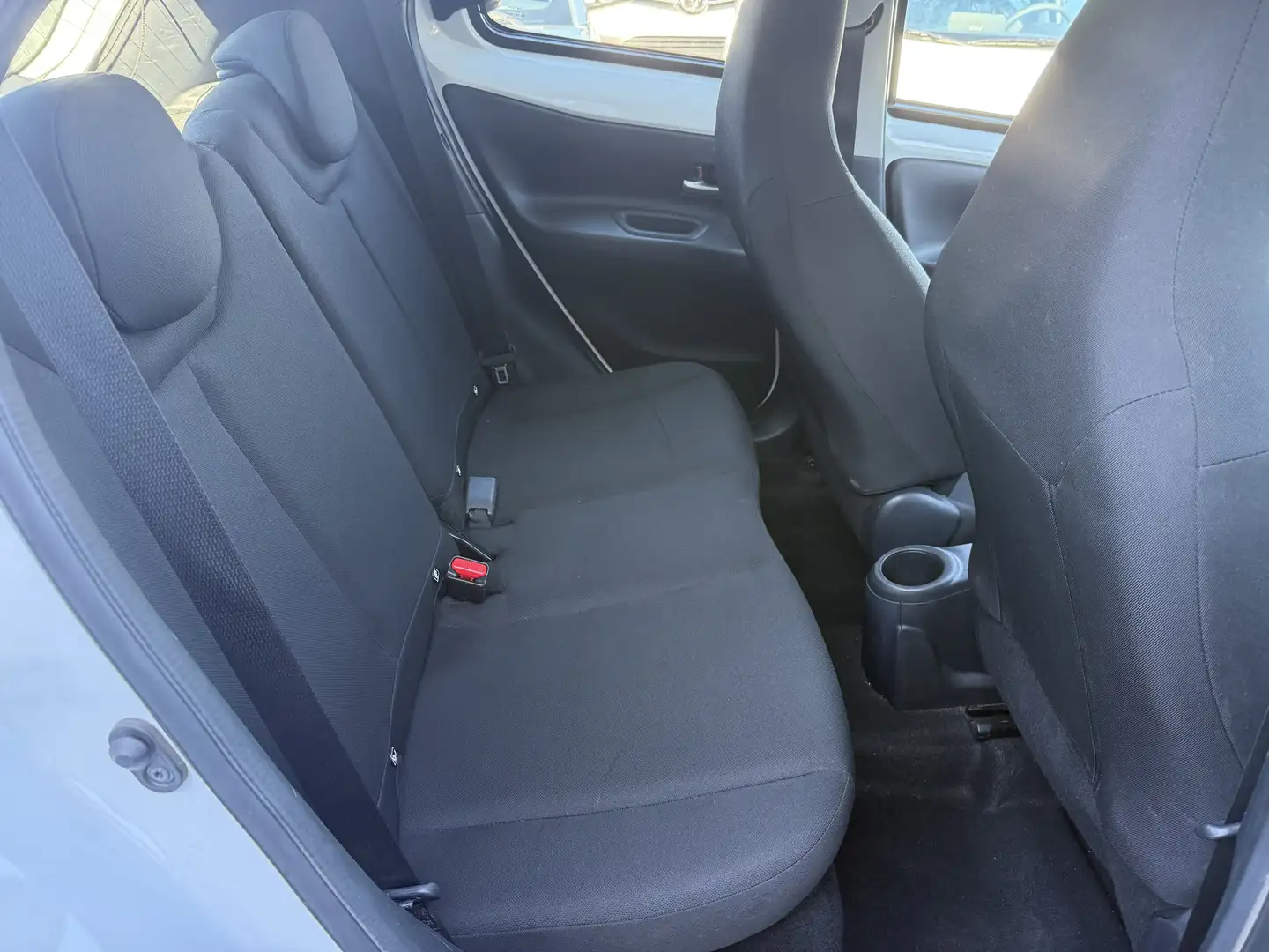 Toyota Aygo Aygo X X 1.0 Active 72cv s-cvt Bianco - 2