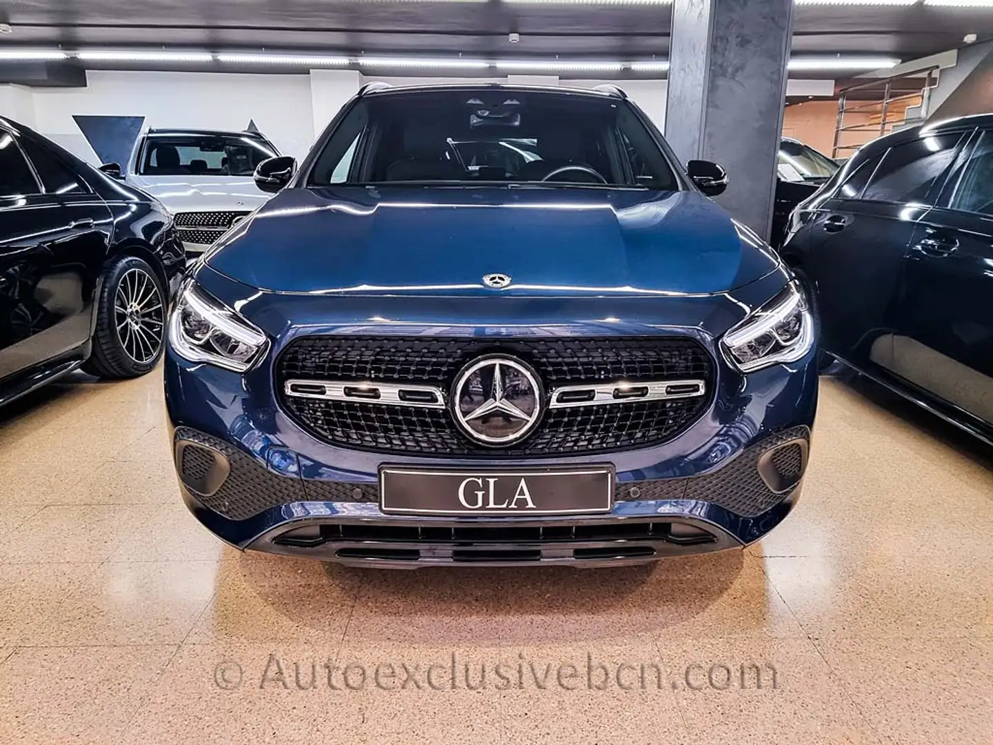 Mercedes-Benz GLA 250 250e Bleu - 2