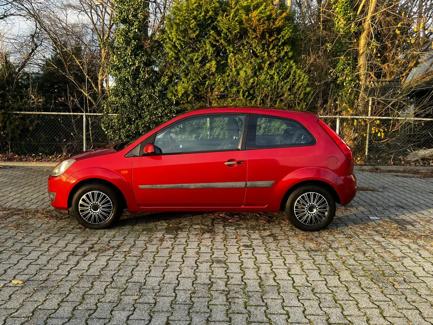 Ford Fiesta 1.4-16V Futura AUTOMAAT Naranja - 2