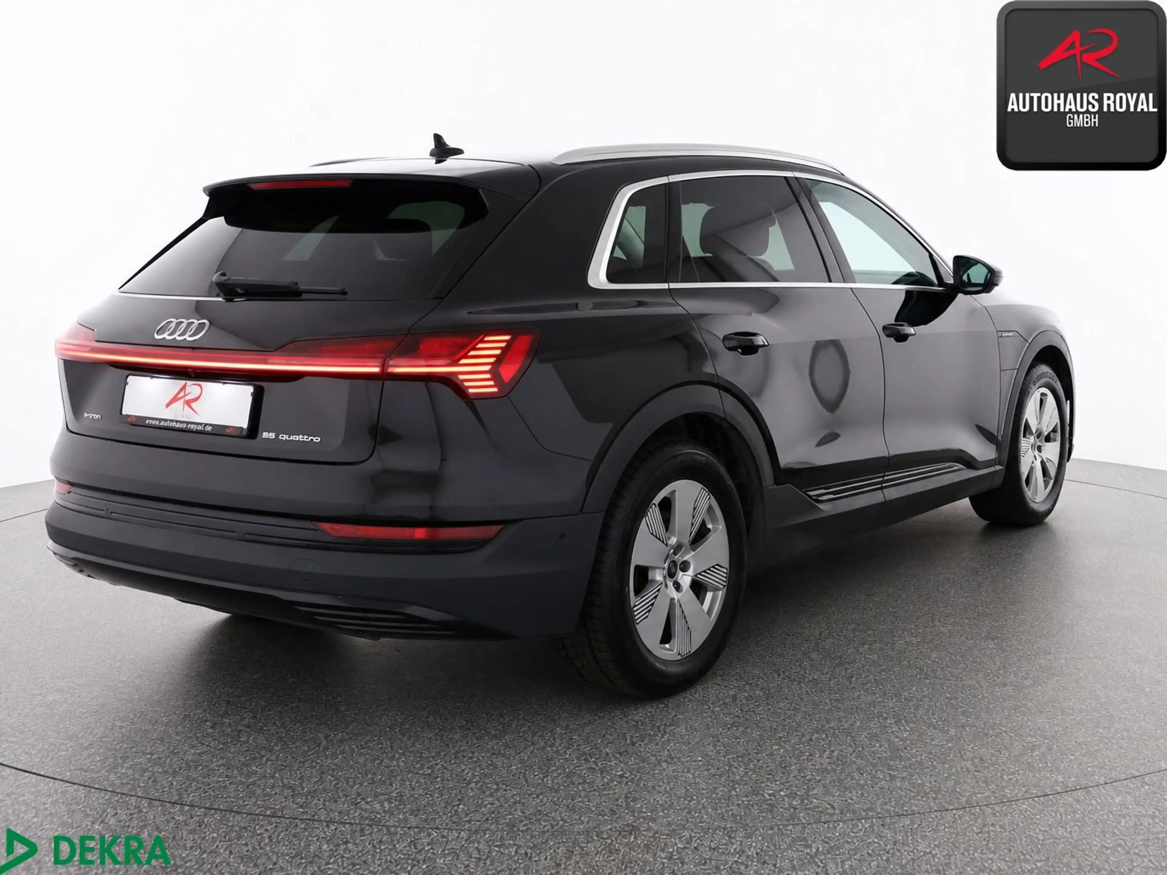 Audi e-tron 55 qu KEYLESS,360°,ACC,MEMORY,CARPLAY,SH — photo 5