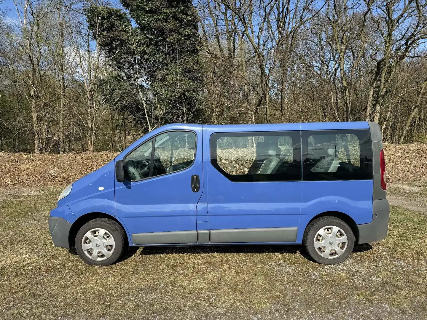 Renault Trafic Combi dCi90 L1H1 9-Sitzer Blau - 2