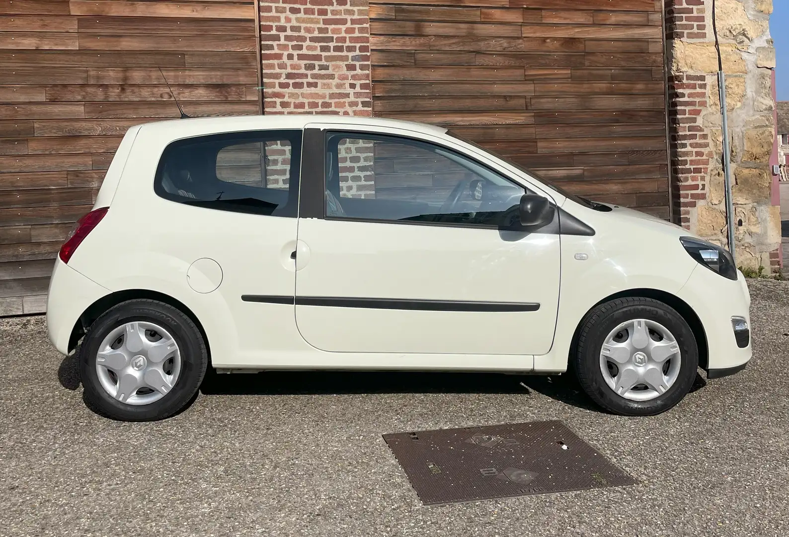 Renault Twingo Twingo II 1.2 LEV 16v 75 eco2 Intens - 2