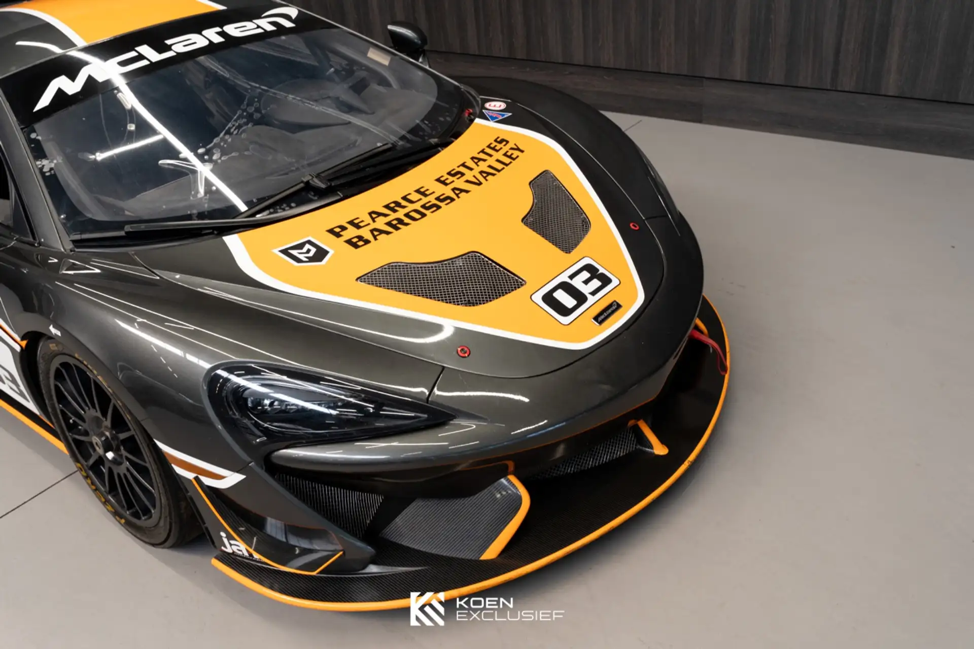 맥라렌 570S 570 Sport Coupe 2022 블랙 사진 4