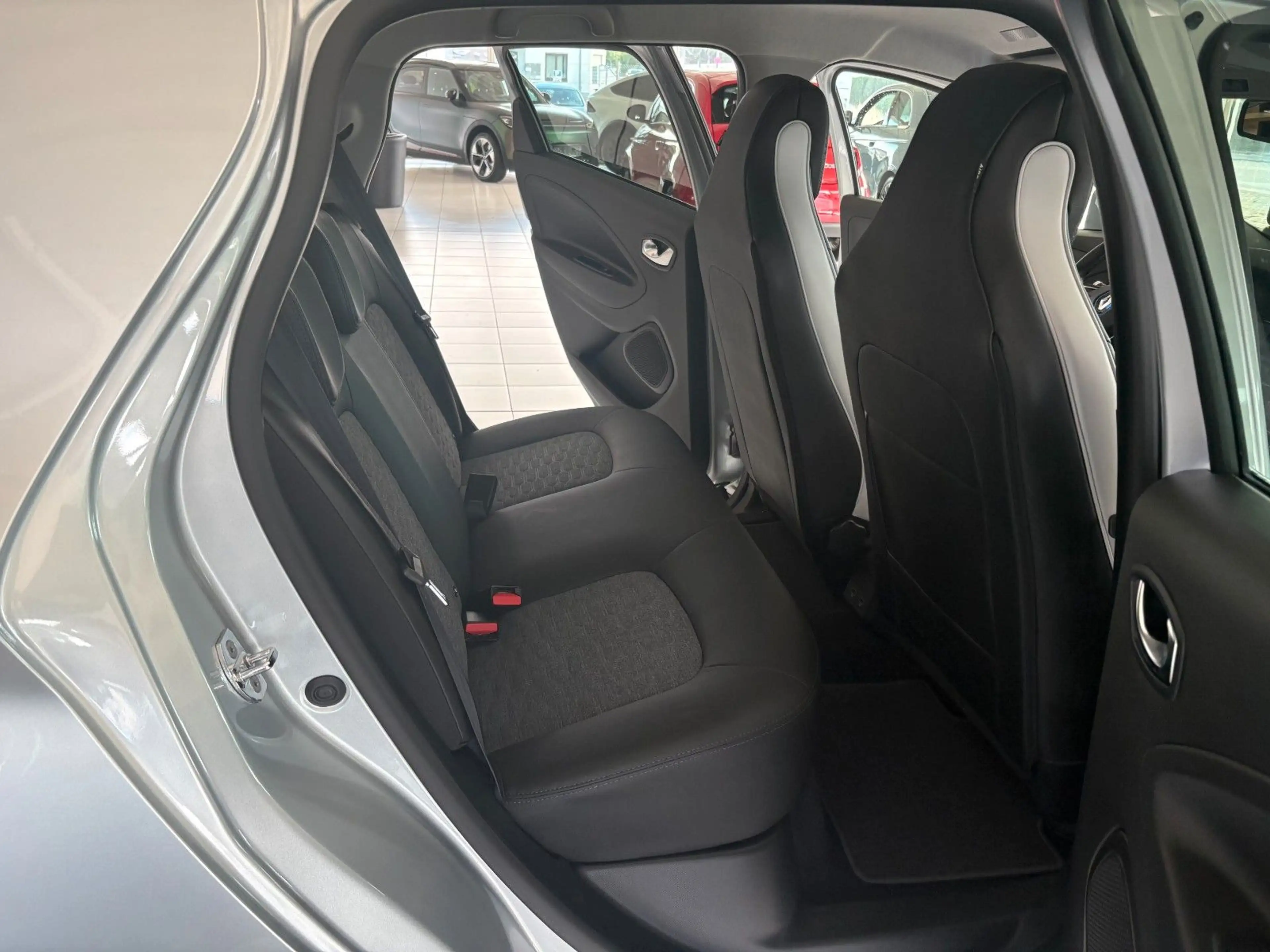 Renault ZOE Intens*Kamera*Keyless*52KWH* — photo 10