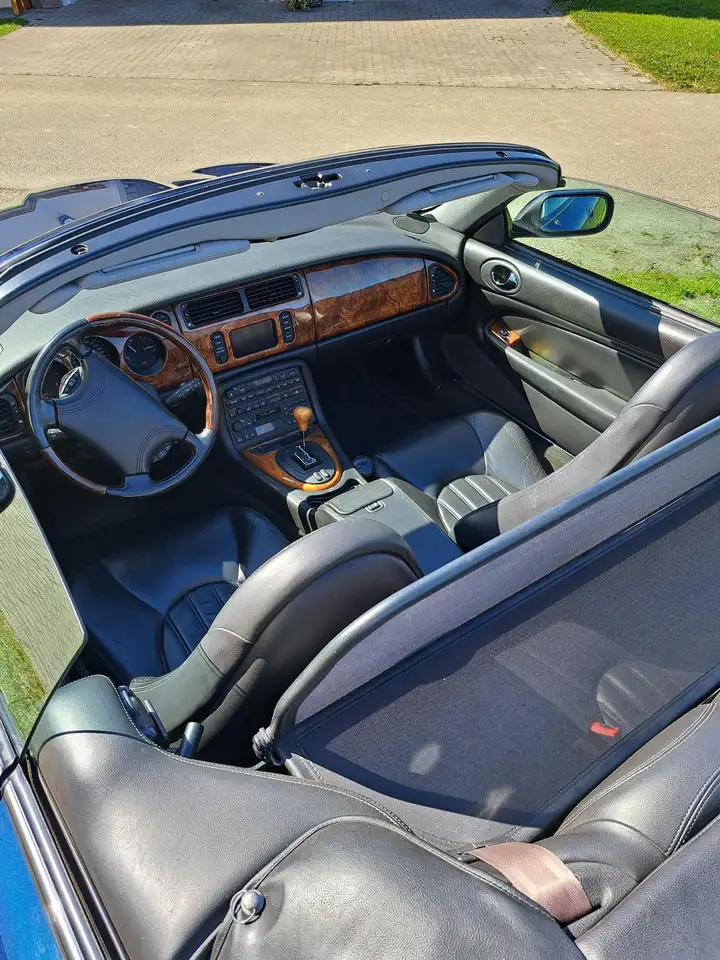 Jaguar XK8 Cabriolet, foto 11
