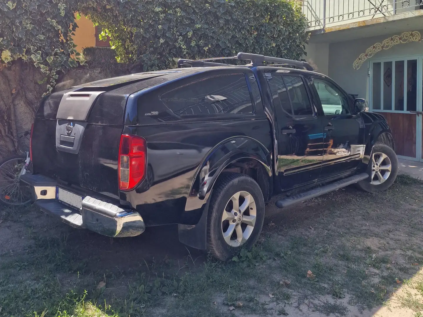 Nissan Navara Nissan Navara 2.5 dCi Double Cab 171CV Fekete - 2