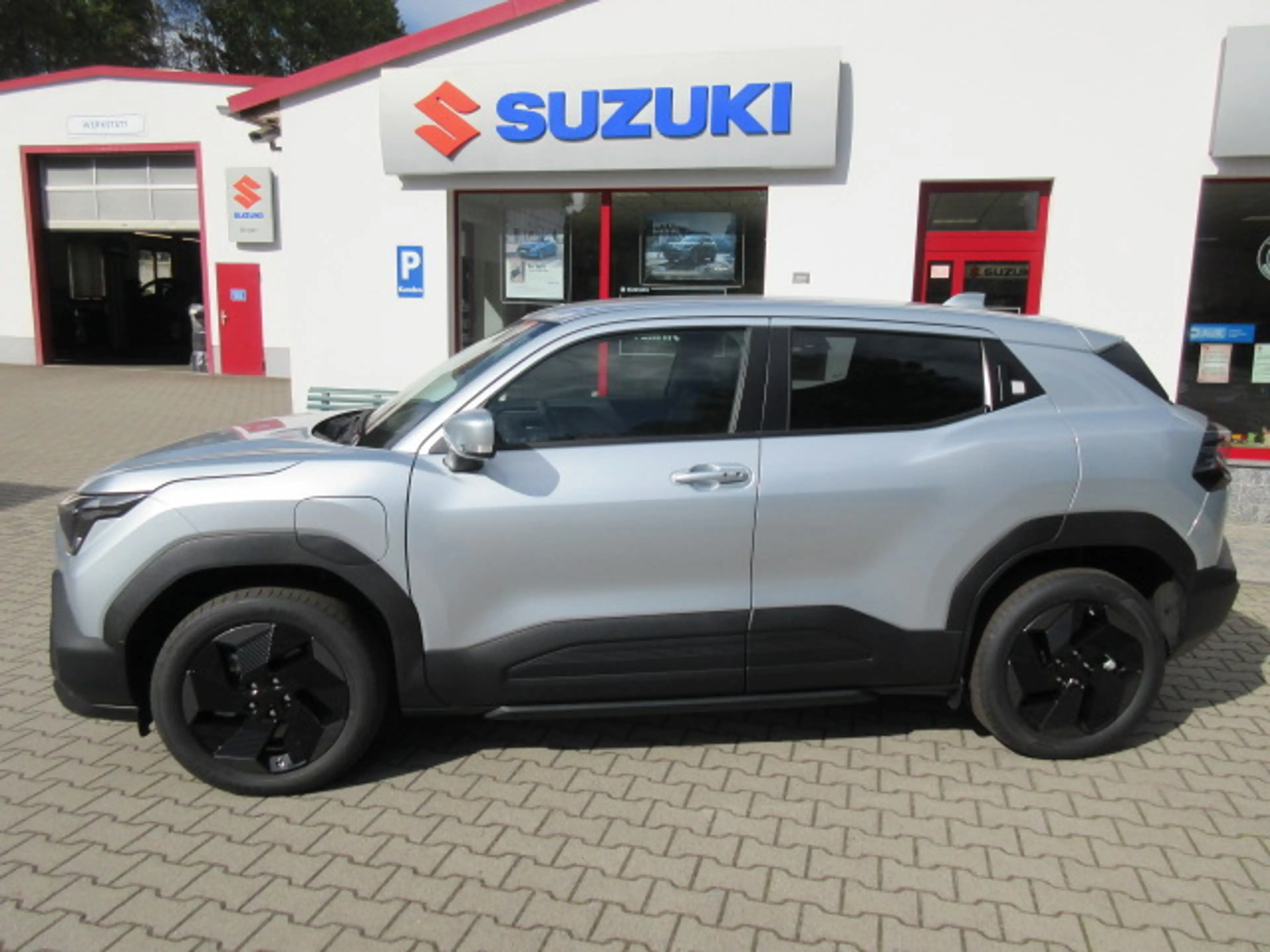Suzuki Vitara 176 kW eAxle  Allgrip-e 61kWh-Batterie Comfort — photo 3