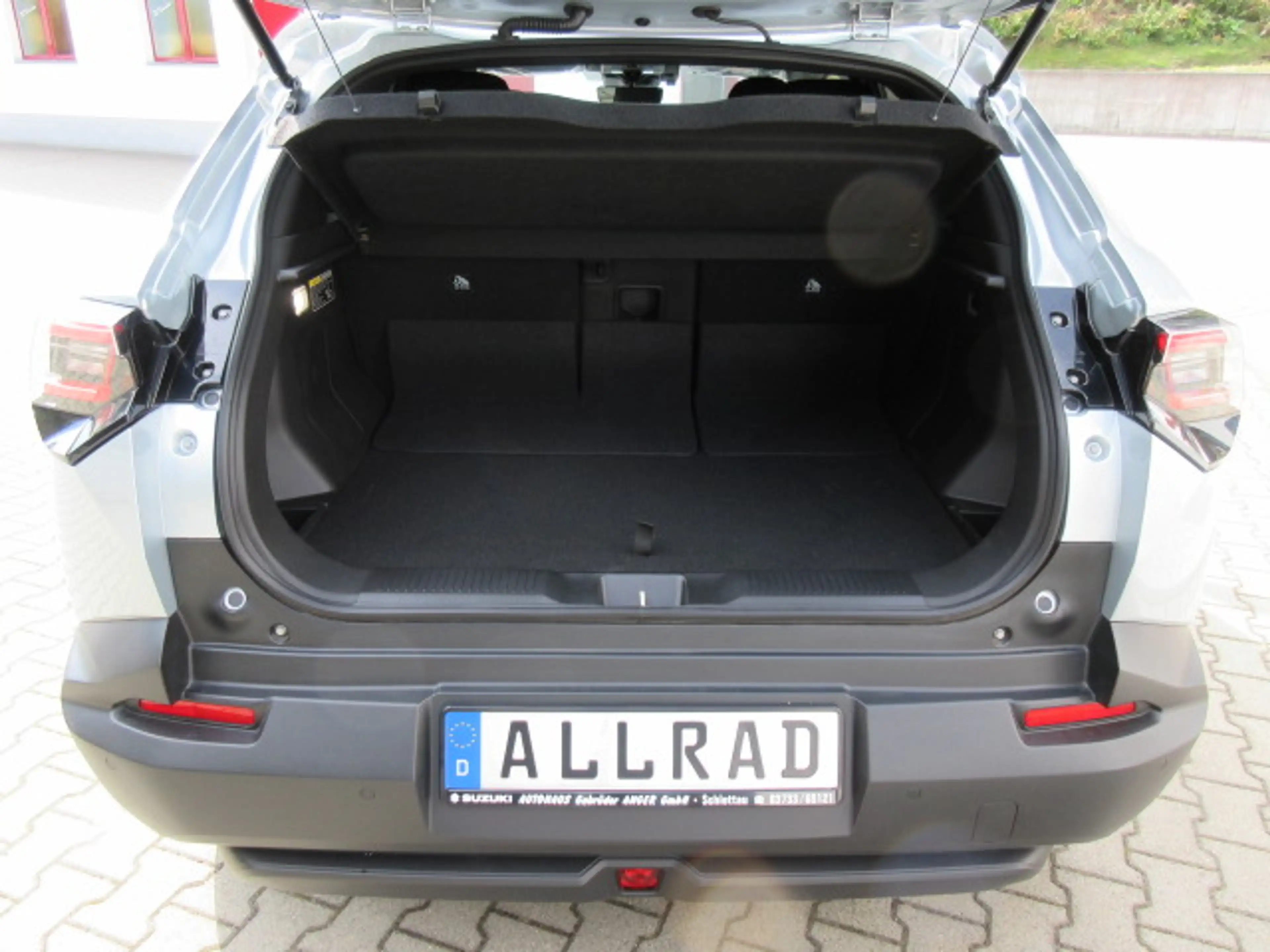 Suzuki Vitara 176 kW eAxle  Allgrip-e 61kWh-Batterie Comfort — photo 14