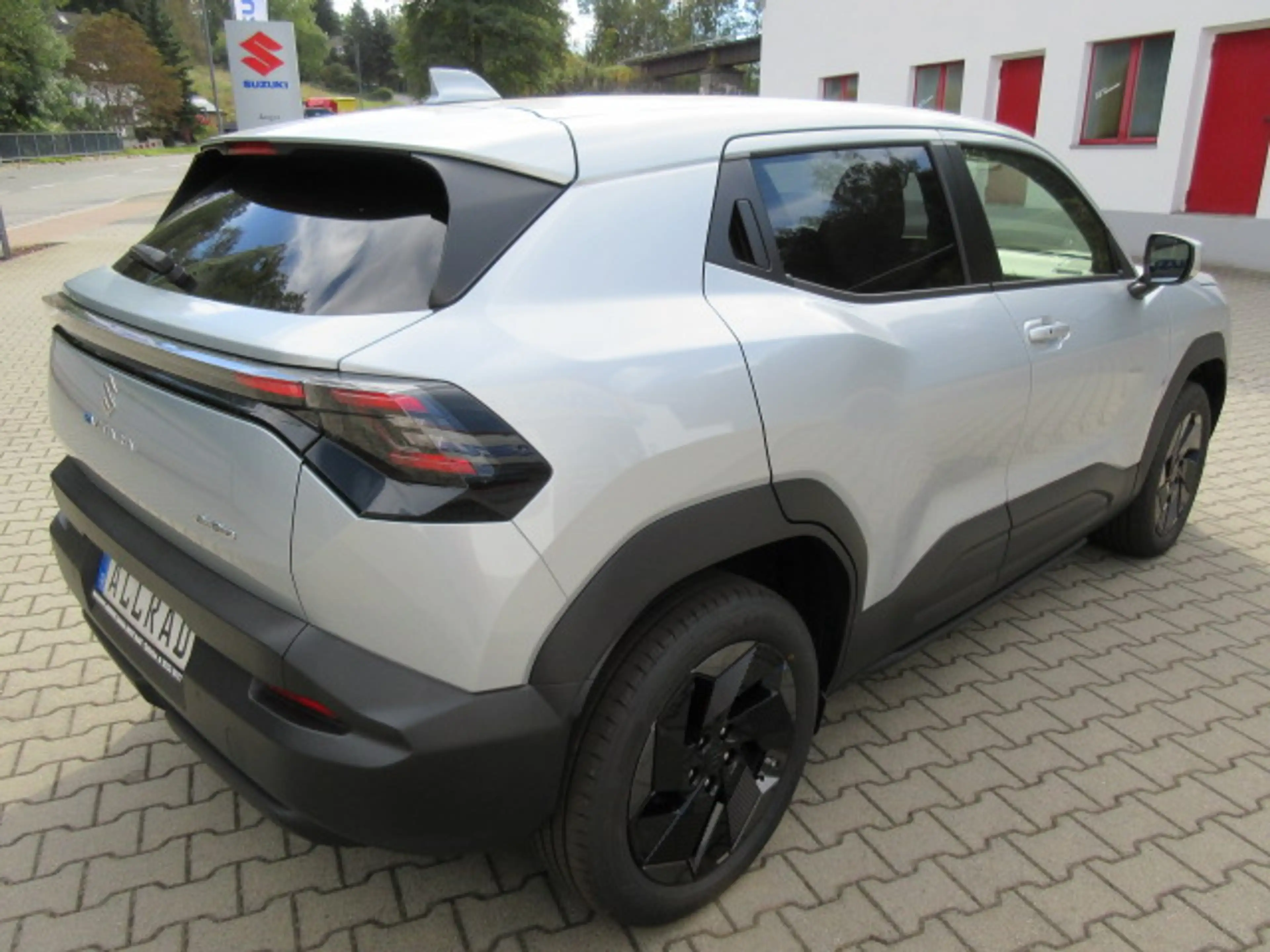 Suzuki Vitara 176 kW eAxle  Allgrip-e 61kWh-Batterie Comfort — photo 6