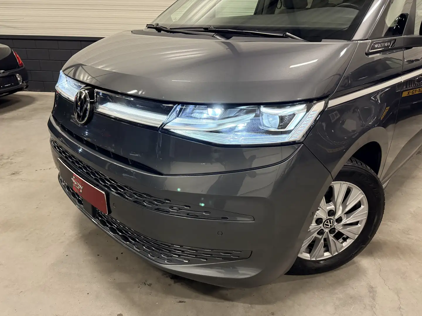 Volkswagen 1.4 eHybrid Style 7p. LEER-ALCANTARA/TREKHAAK/IQ-L Grijs - 2