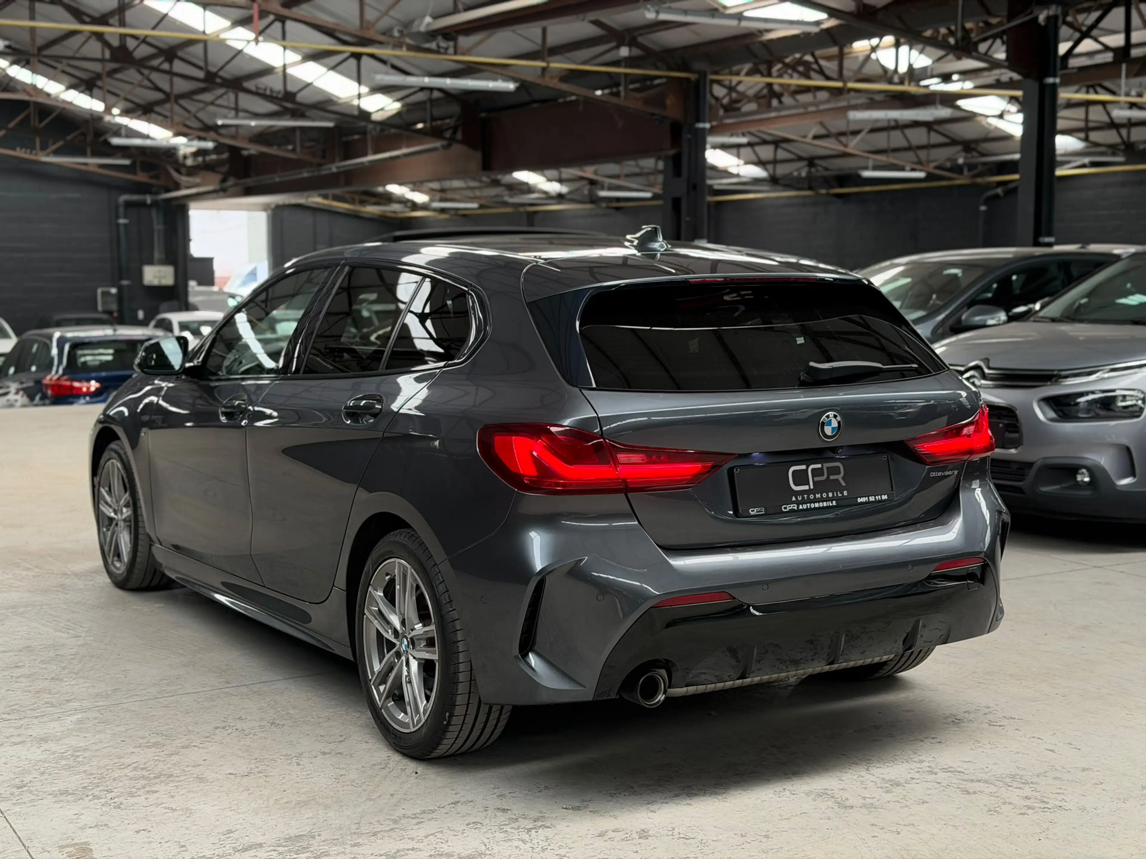 BMW 118 iA * PACK M * TOIT OUVRANT * CARPLAY * CAMERA * SIEGE SPORT * LED — photo 6