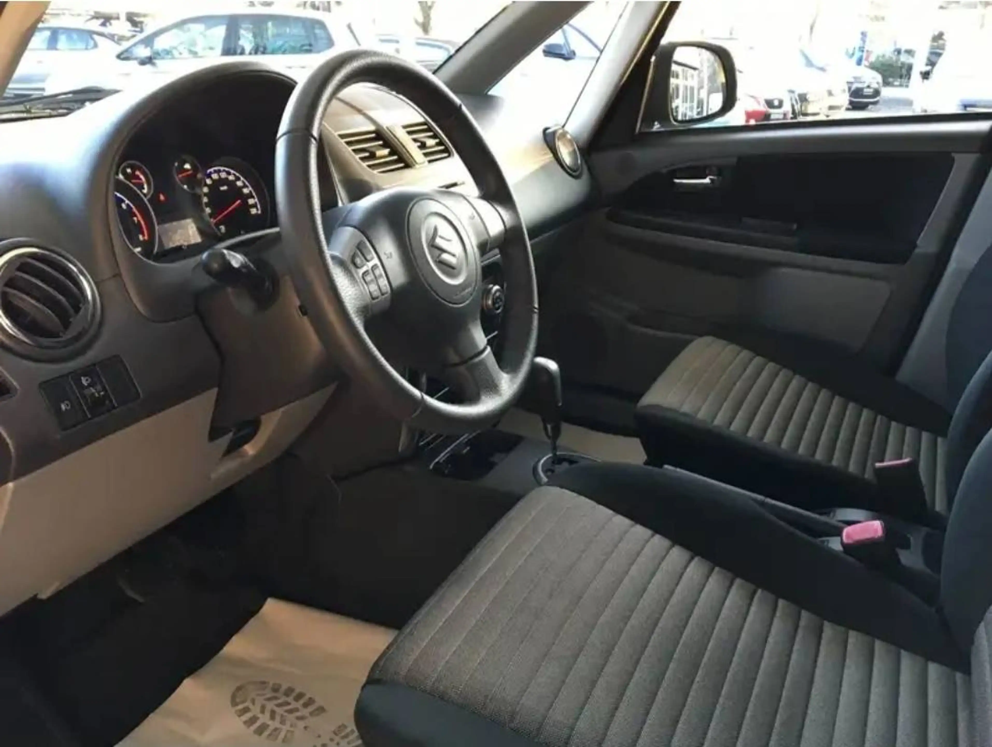 Suzuki SX4 SX4 1.6 VVT 4x2 City — photo 5