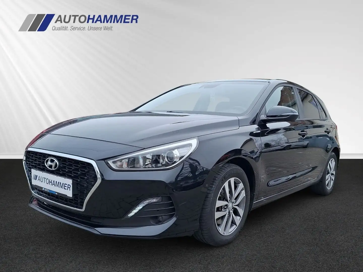 Hyundai i30 1.4T Trend Komfort-P. Klimaaut. Navi Smart-K Noir - 1