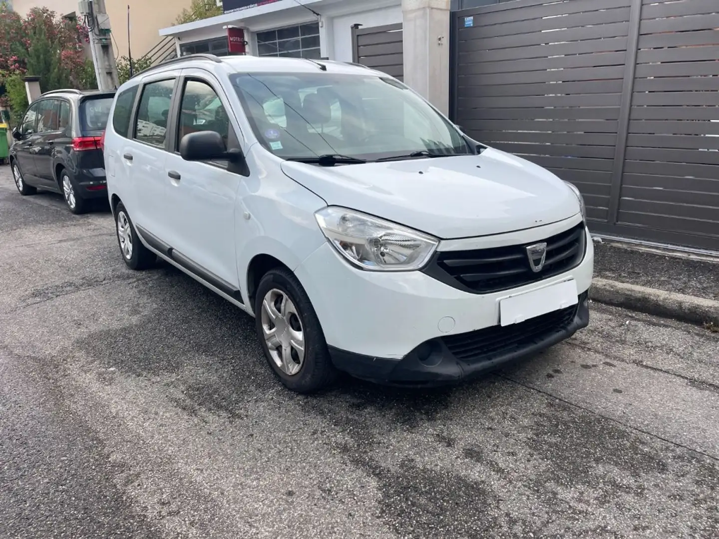 Dacia Lodgy 1.2 TCe 115ch Lauréate 5 places Wit - 1