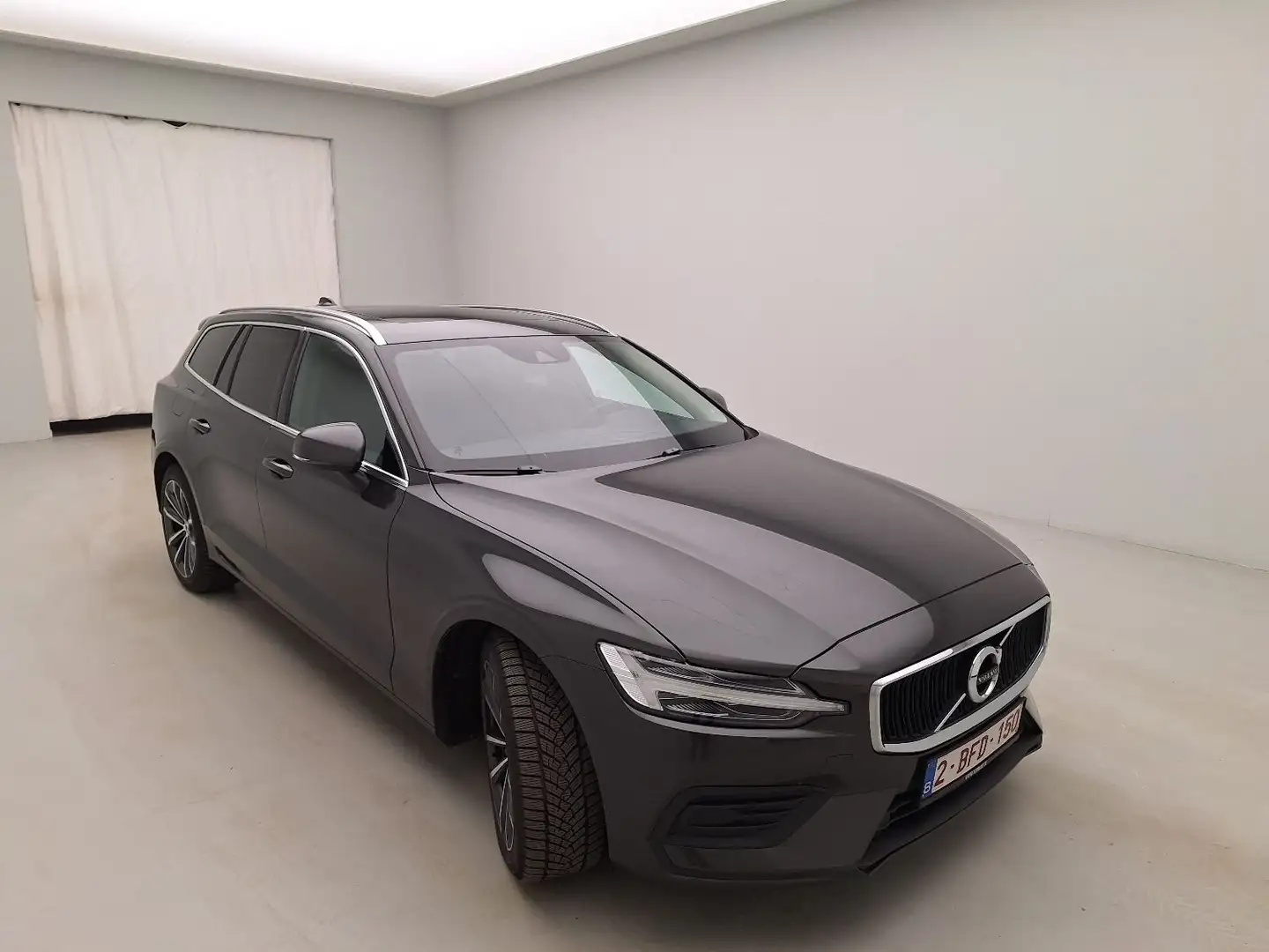 Volvo V60 2.0 Momentum Pro Geartronic"Pano dak Netto15700" Gris - 2