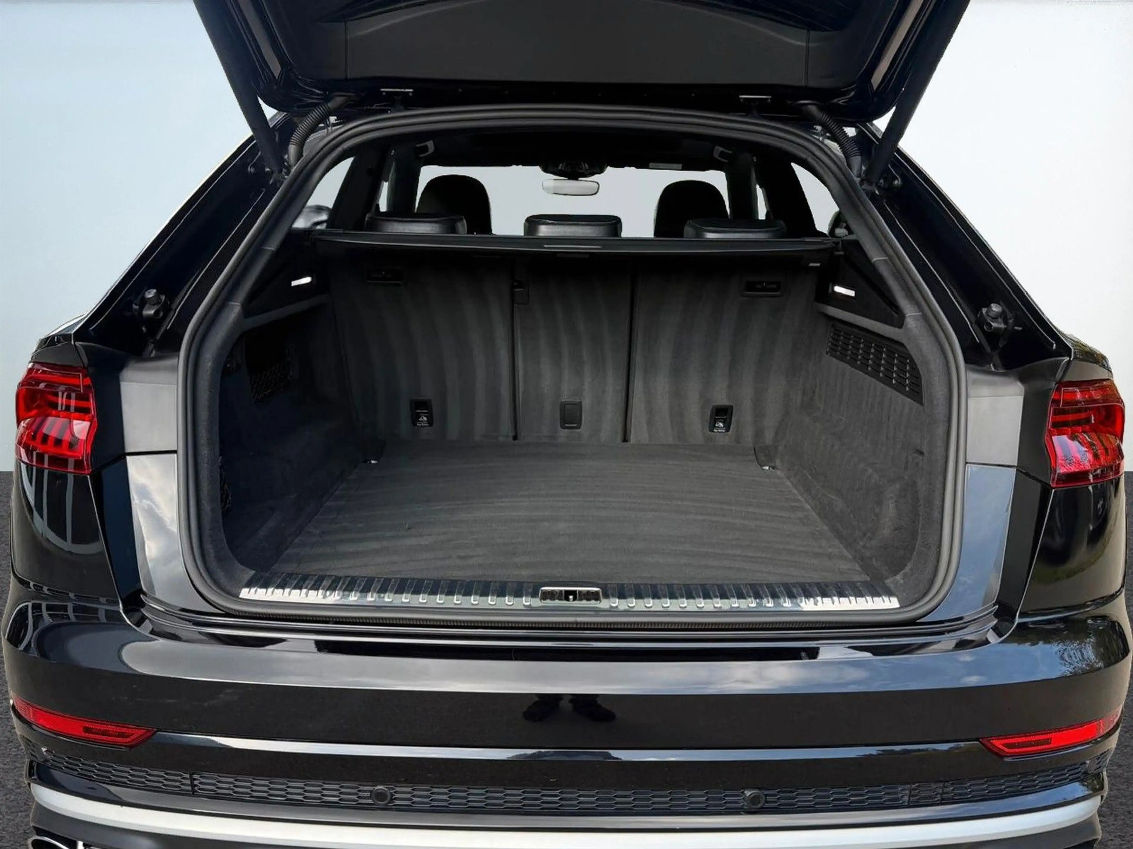 Audi SQ8 4.0 TDI quattro * PANO * BANG&OLUFSEN * — photo 10
