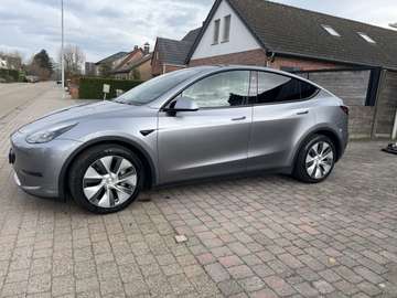 Model Y 72.5 kWh Dual Motor Performance (377 kW)