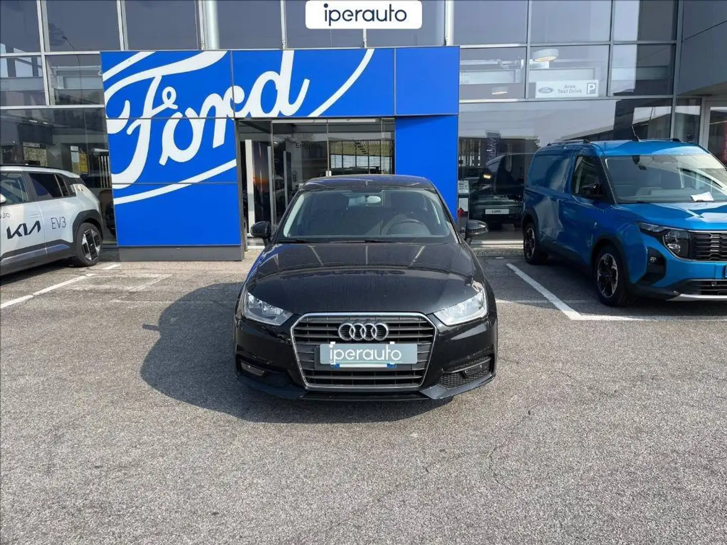 Audi A1 Sportback 1.0 tfsi ultra 95cv s-tronic Nero - 2