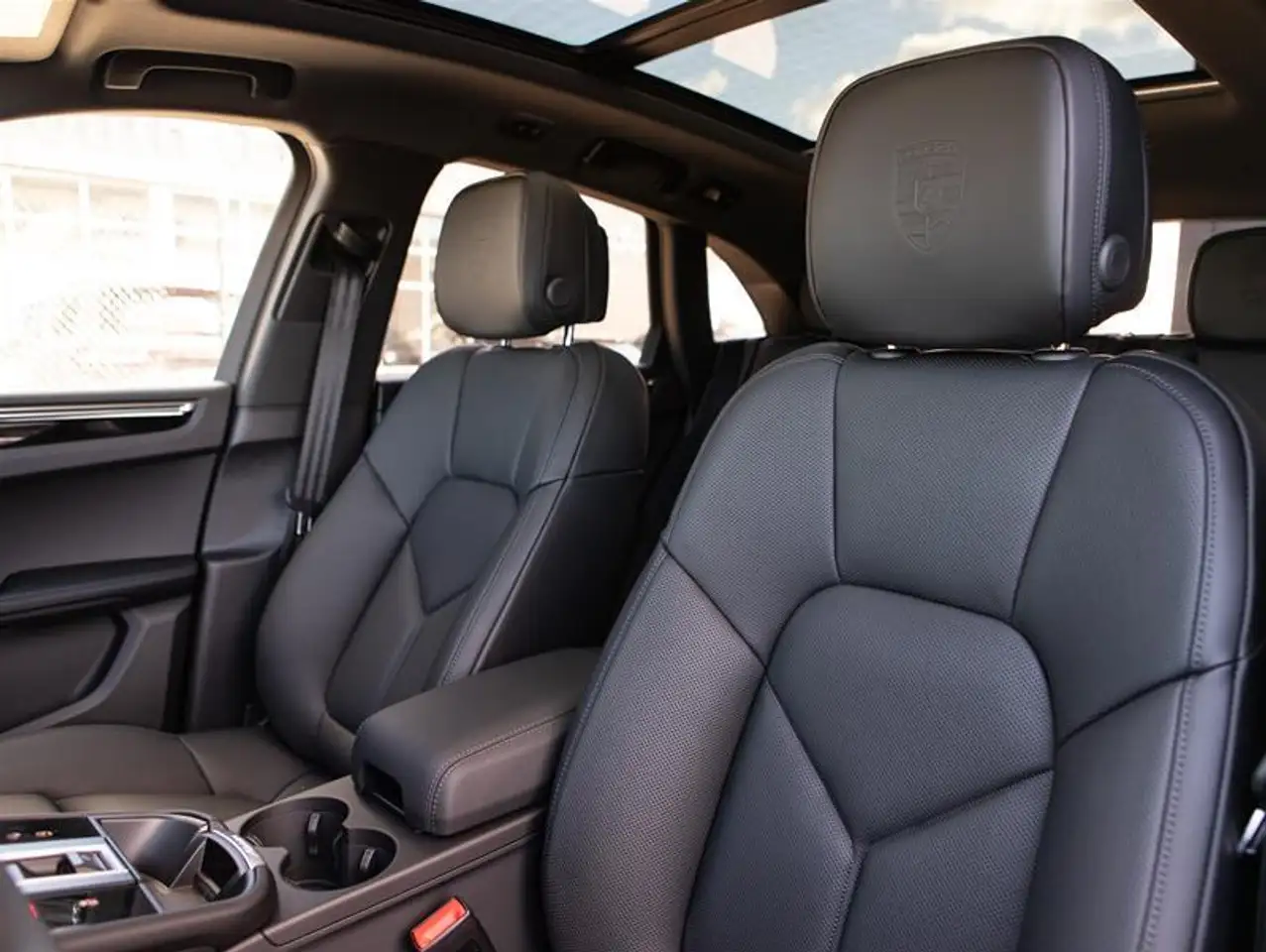 Porsche Macan снимка Porsche Macan