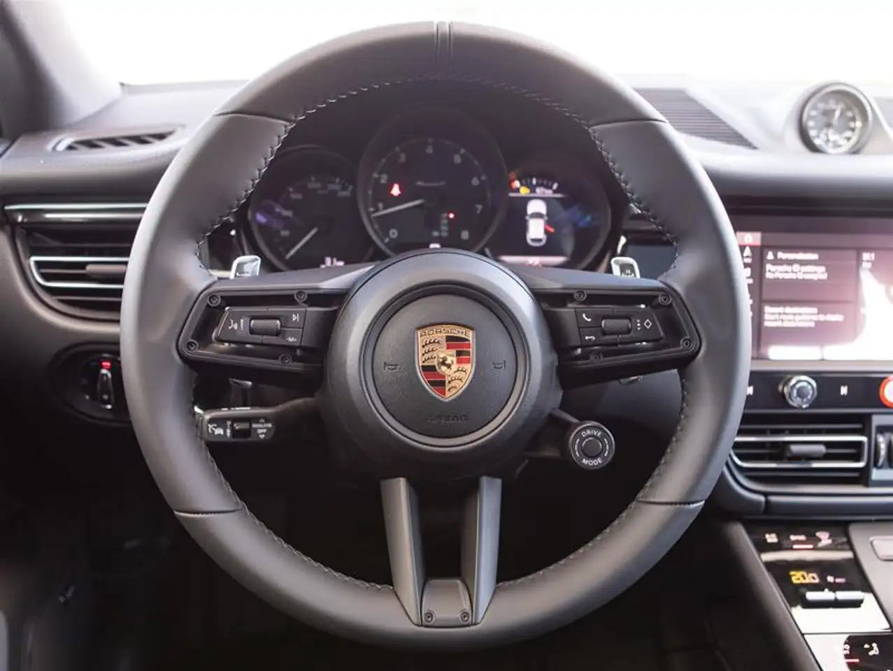 Porsche Macan снимка Porsche Macan