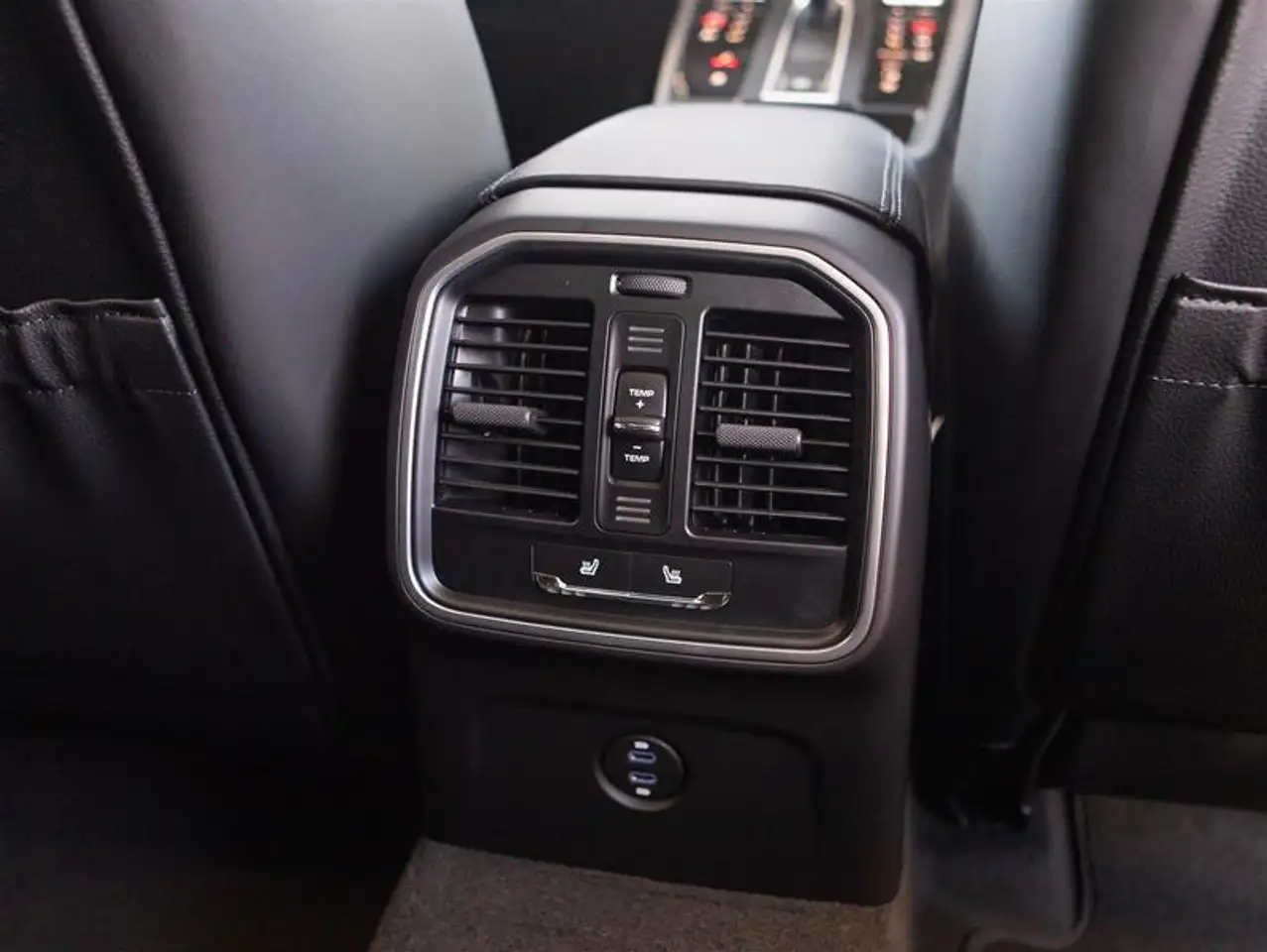 Porsche Macan снимка Porsche Macan