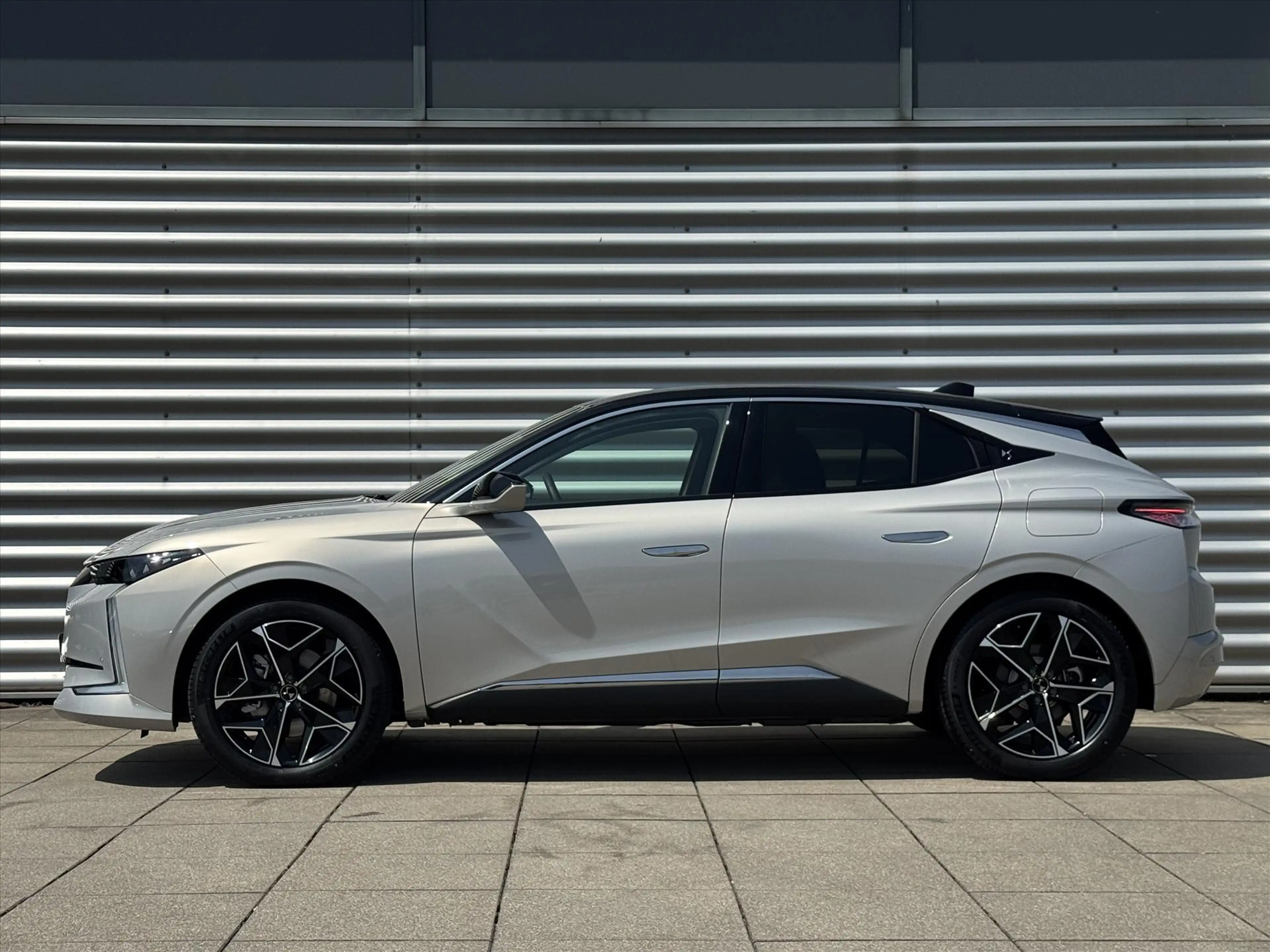 DS Automobiles DS 4 1.6 Plug-In Hybrid 225pk Automaat Pallas | Navigat — photo 4