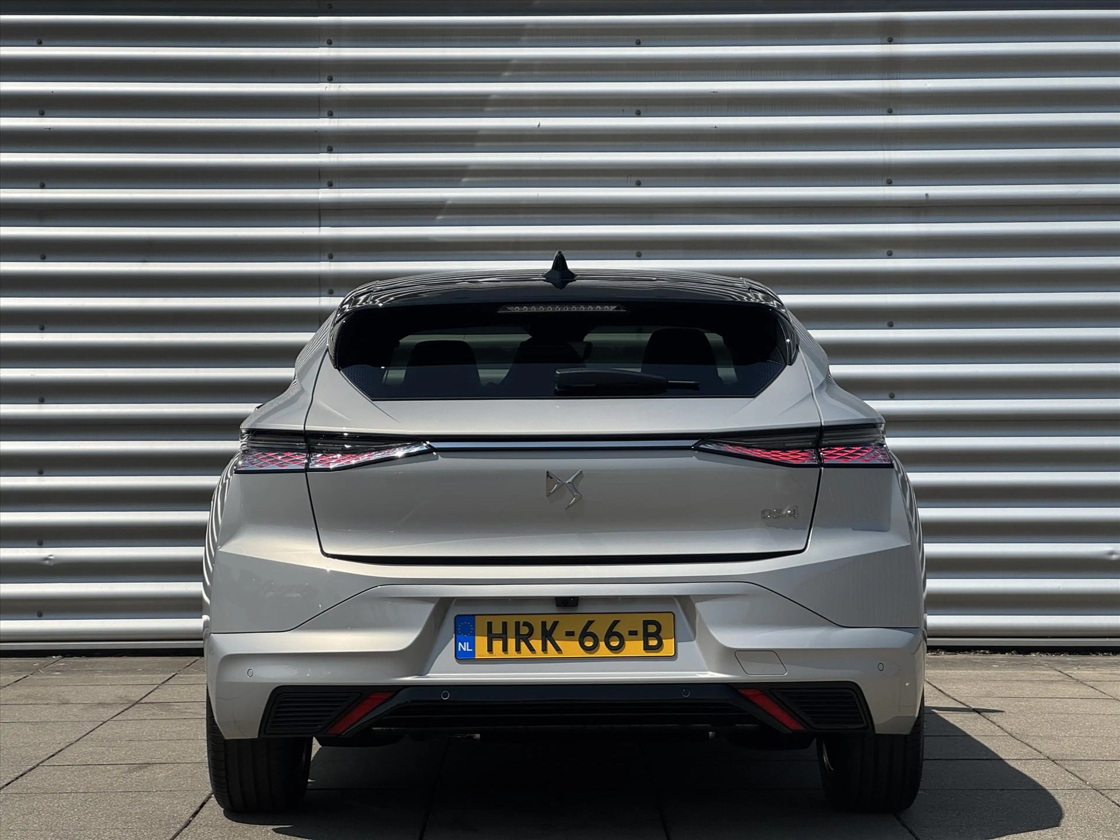 DS Automobiles DS 4 1.6 Plug-In Hybrid 225pk Automaat Pallas | Navigat — photo 6