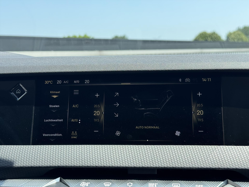 DS Automobiles DS 4 1.6 Plug-In Hybrid 225pk Automaat Pallas | Navigat — photo 9
