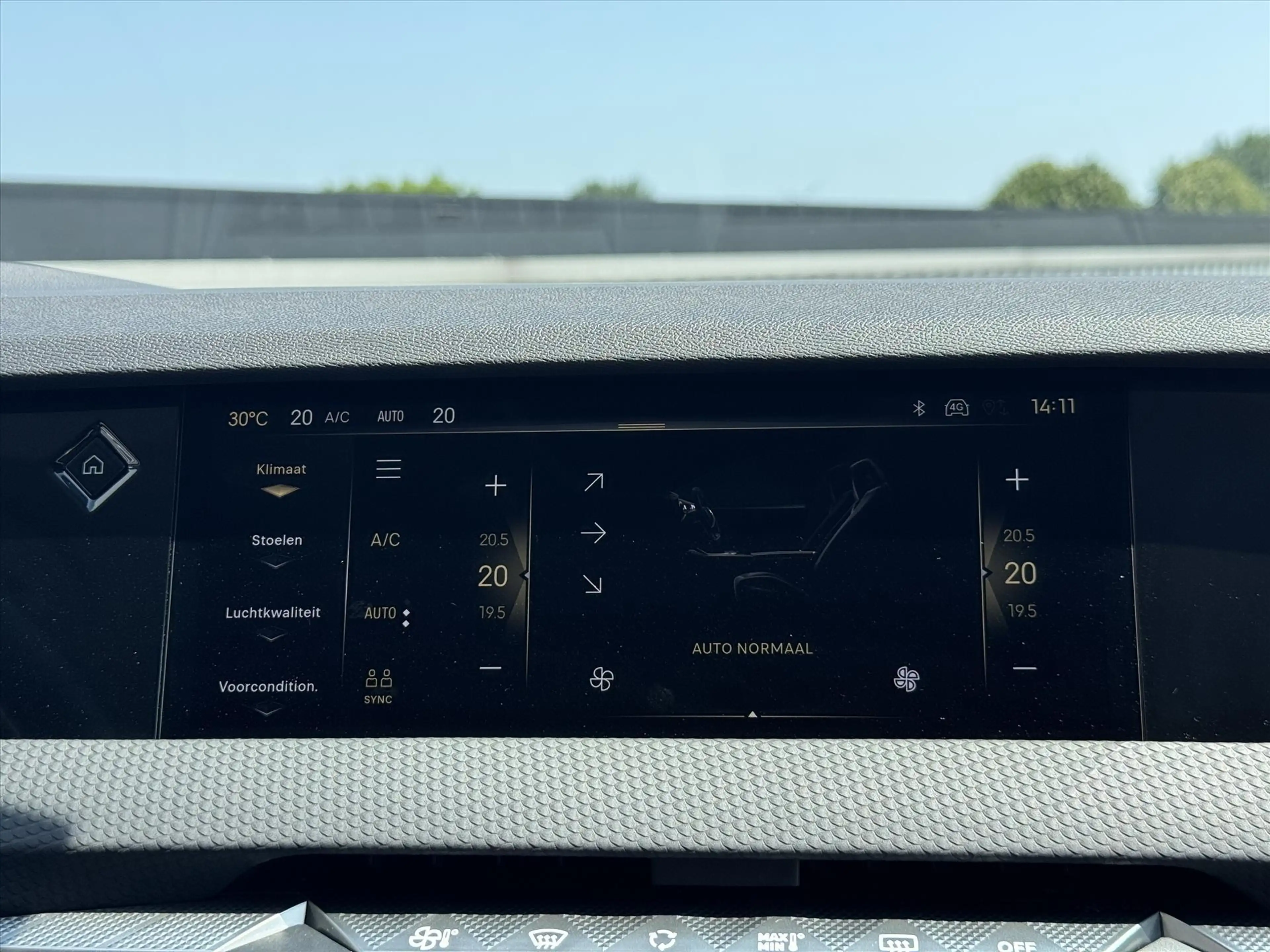 DS Automobiles DS 4 1.6 Plug-In Hybrid 225pk Automaat Pallas | Navigat — photo 9