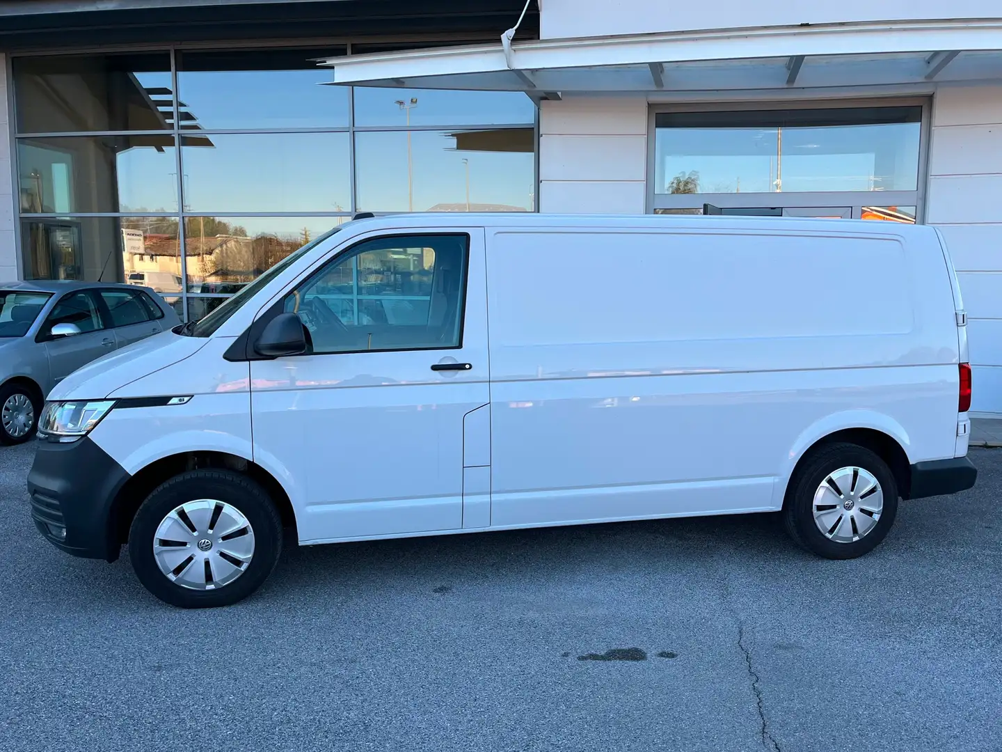 Volkswagen Transporter Transporter T6.1 PASSO LUNGO  110kW 6 3400mm Blanc - 2
