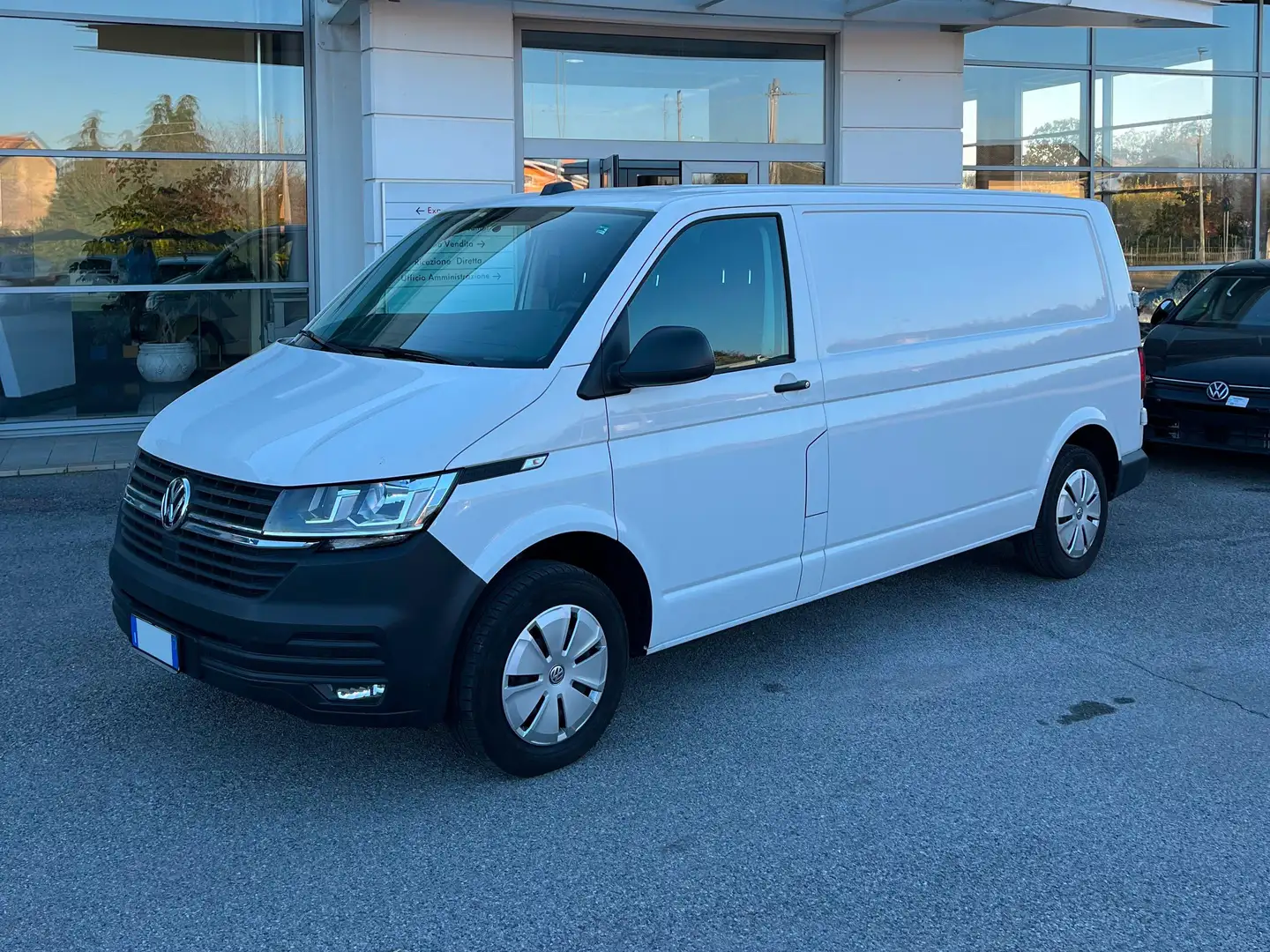 Volkswagen Transporter Transporter T6.1 PASSO LUNGO  110kW 6 3400mm Blanc - 1