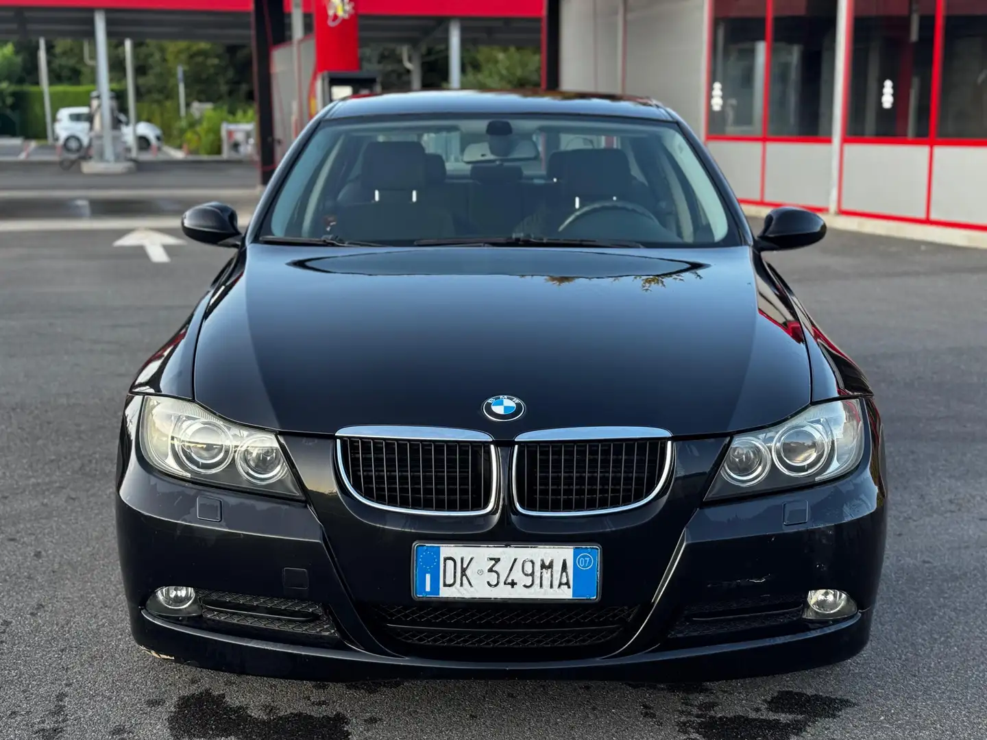 BMW 320 320d Msport - 1
