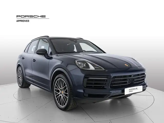 Porsche Cayenne view 7