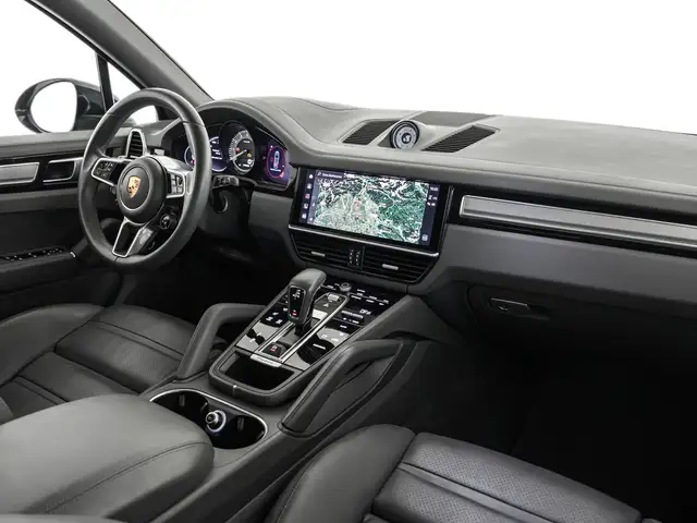 Porsche Cayenne view 10