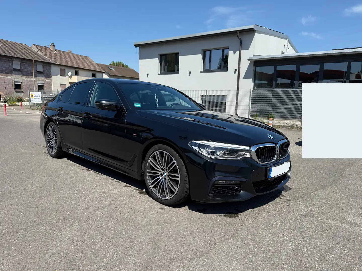 BMW 540 540i Aut. Luxury Line Schwarz - 1