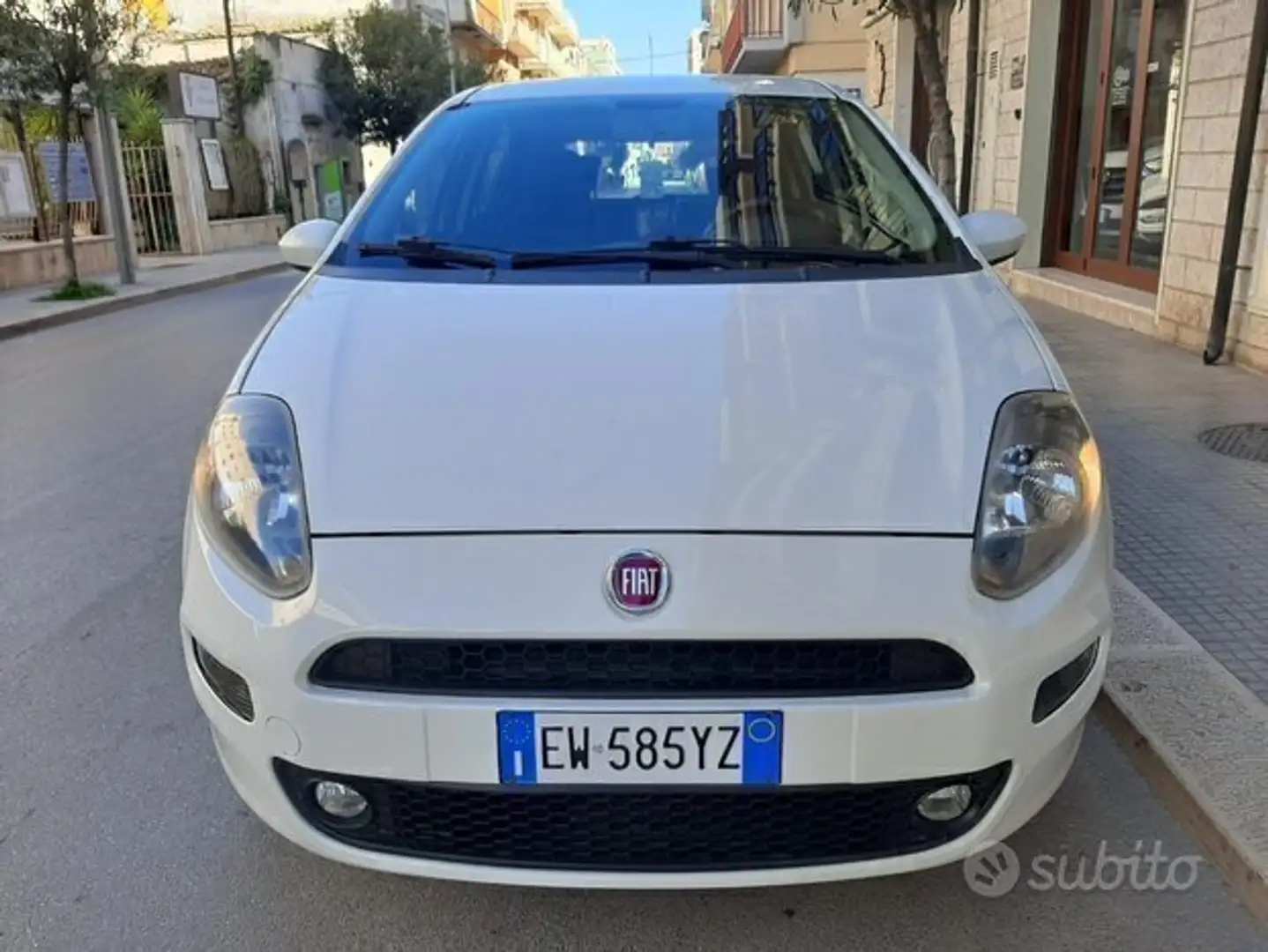 Fiat Punto 1.4 8V Natural Power Lounge NAVI Bianco - 2