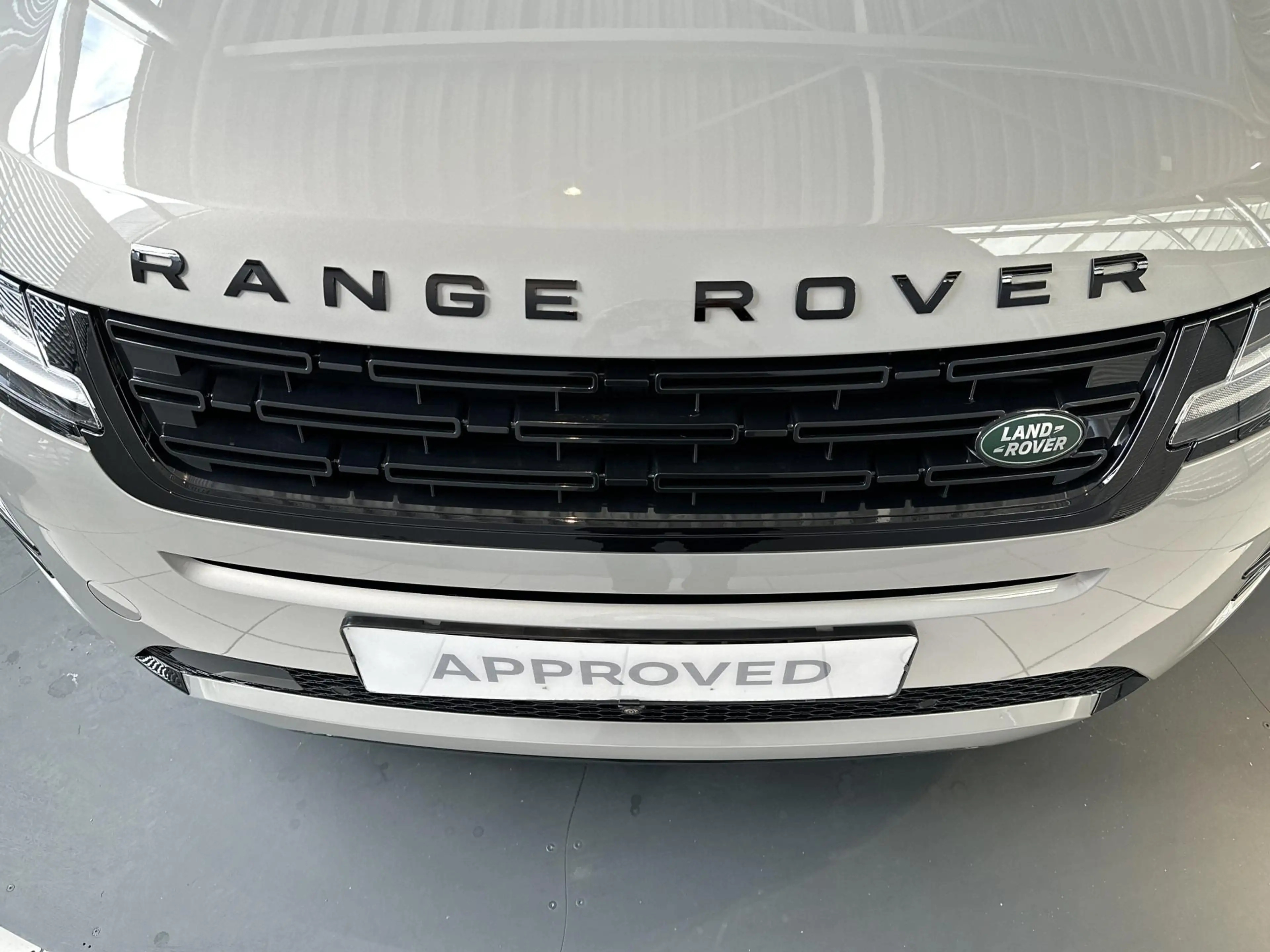 Land Rover Range Rover Evoque P270e Dynamic SE | Panoramadak | Cold Climate Pack — photo 25