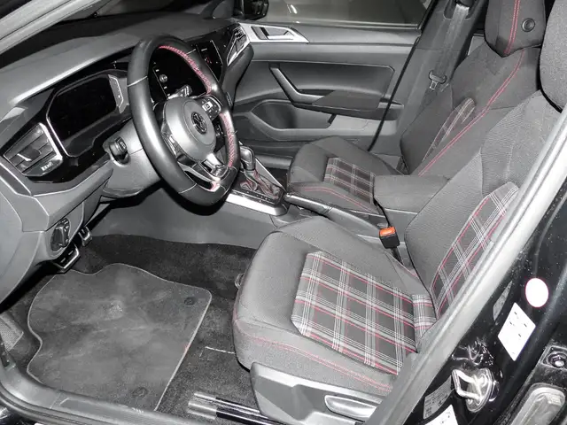 Volkswagen Polo view 10