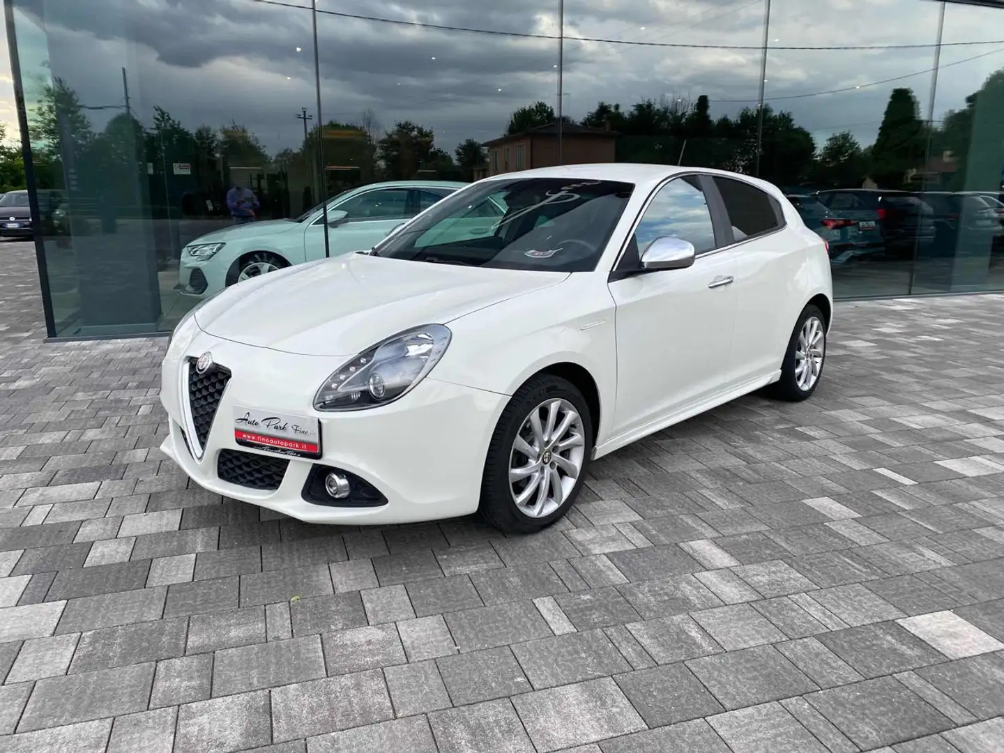 Alfa Romeo Giulietta 1.6 JTDm-2 105 CV Distinctive Bianco - 2