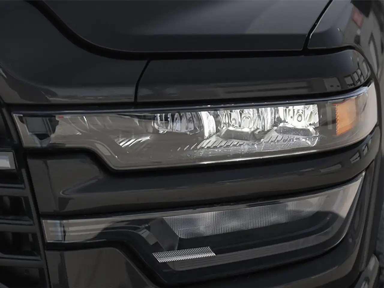 RAM 2500 снимка RAM 2500
