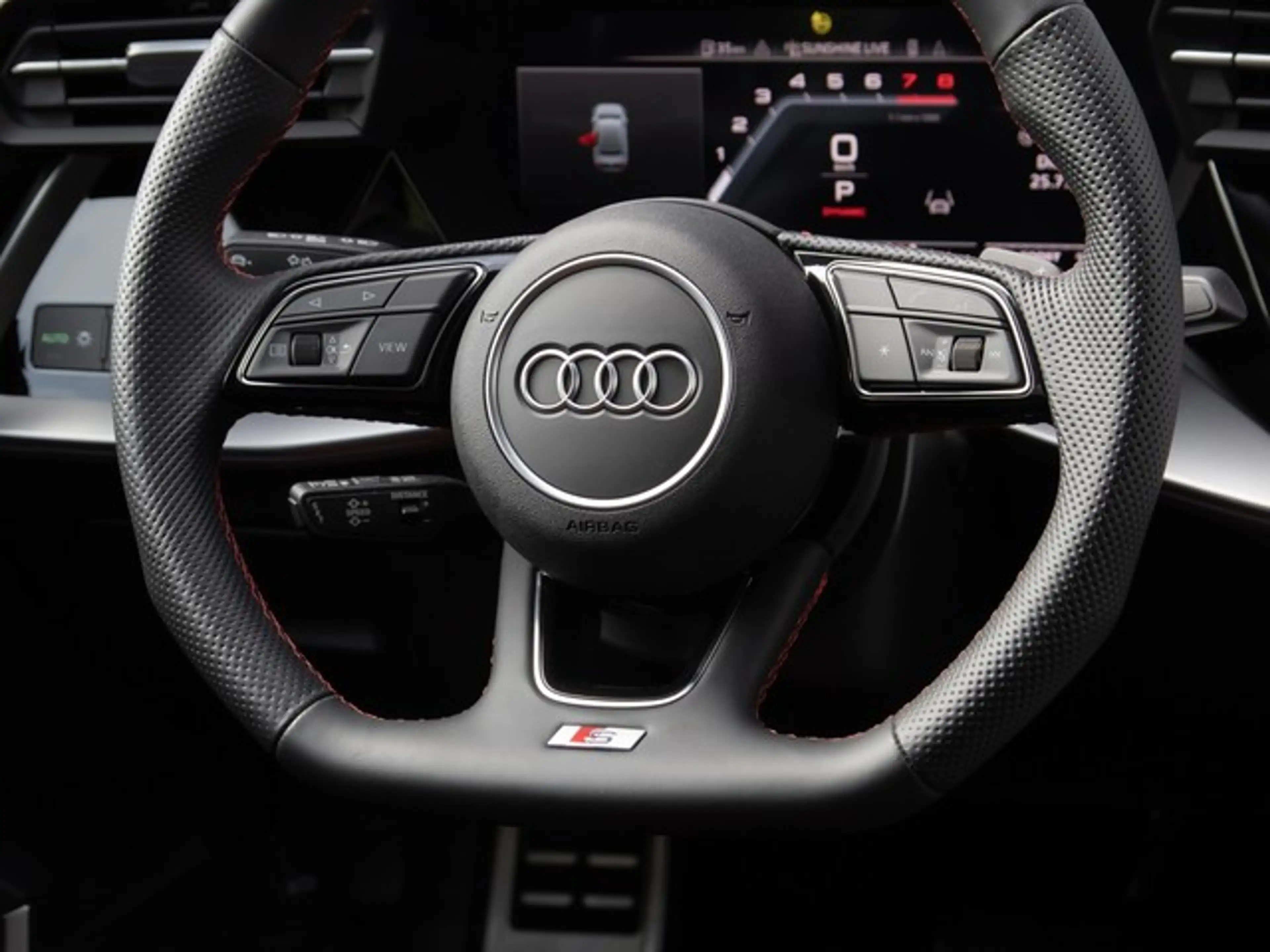 Audi S3 Limousine ACC Navi+ B&O Dämpferreg. LM 18 — photo 13