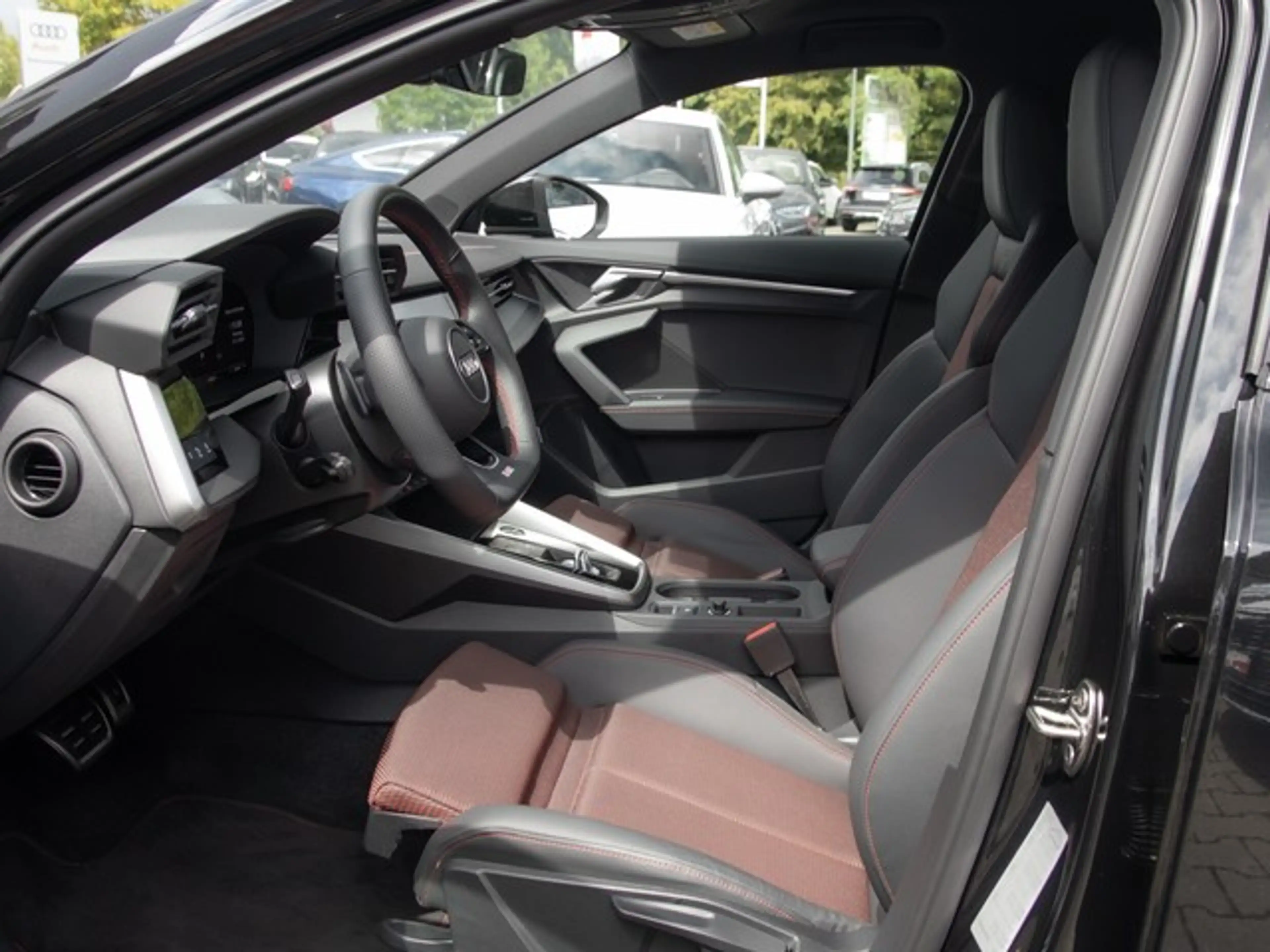 Audi S3 Limousine ACC Navi+ B&O Dämpferreg. LM 18 — photo 4