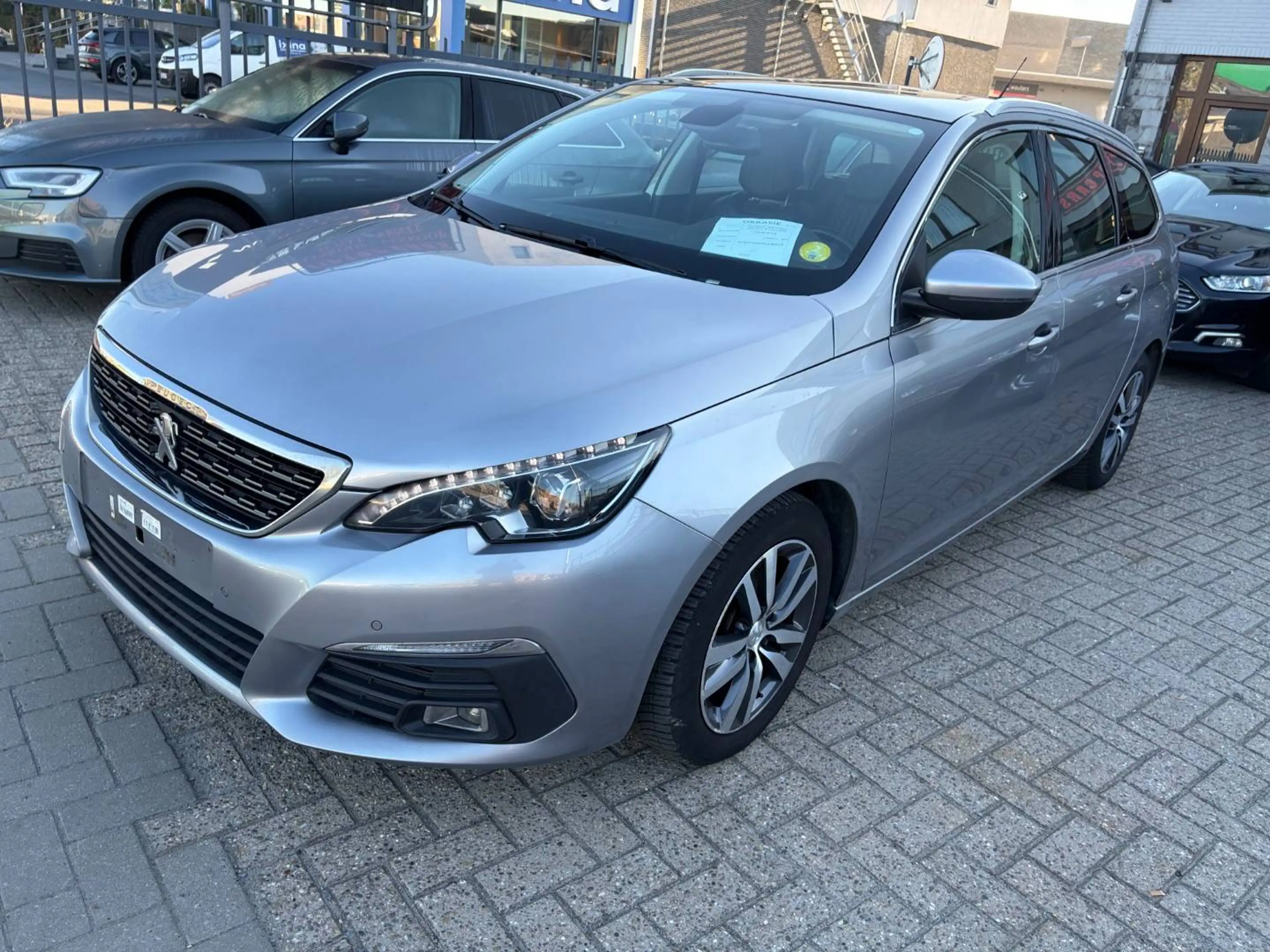 Peugeot 308 308 SW 1.5 BlueHDi Allure (EU6.2) — photo 3