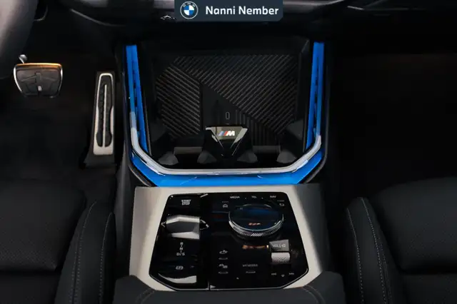 BMW X3 view 12