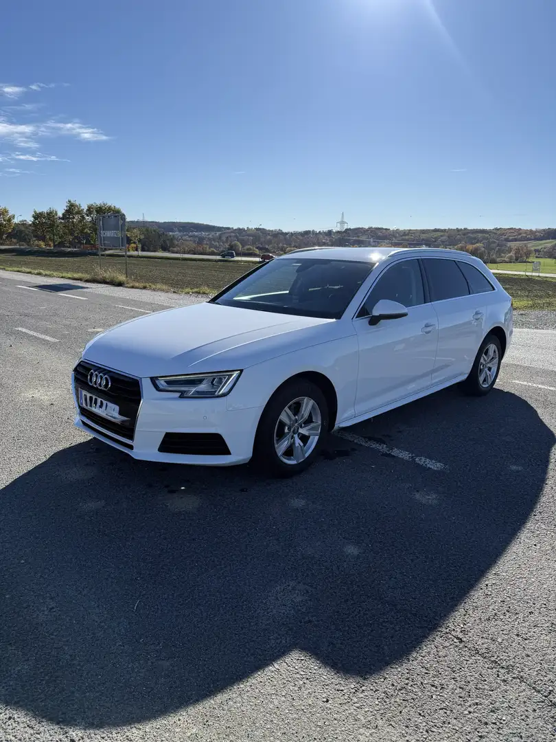 Audi A4 Avant 2,0 TDI - 1
