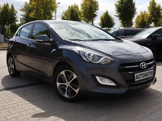 Hyundai i30 1.6 CRDI *2-Hand*Automatik*PDC-hinten*PDC-Kamera*