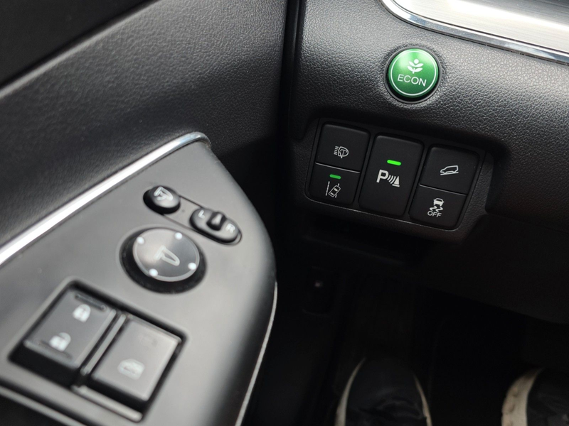 Honda CR-V Lifestyle 4WD Leder Kamera Navi Automatik — photo 12